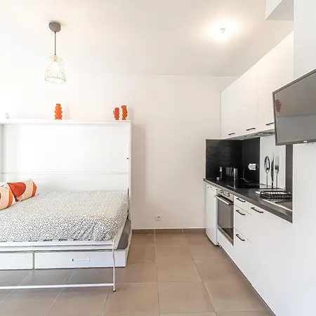 Charming With Parking Near Monaco Dom wakacyjny