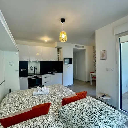 Дом отдыха Charming With Parking Near Monaco Босолей