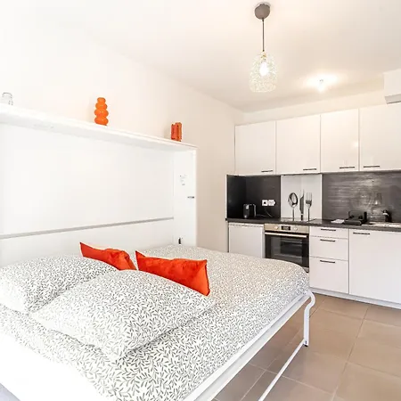 Holiday home Charming With Parking Near Monaco