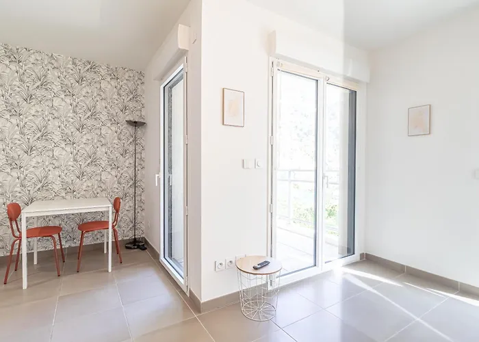 Charming With Parking Near Monaco Beausoleil