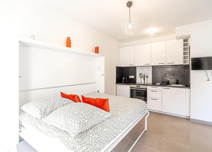 بيت للعطل Charming With Parking Near Monaco